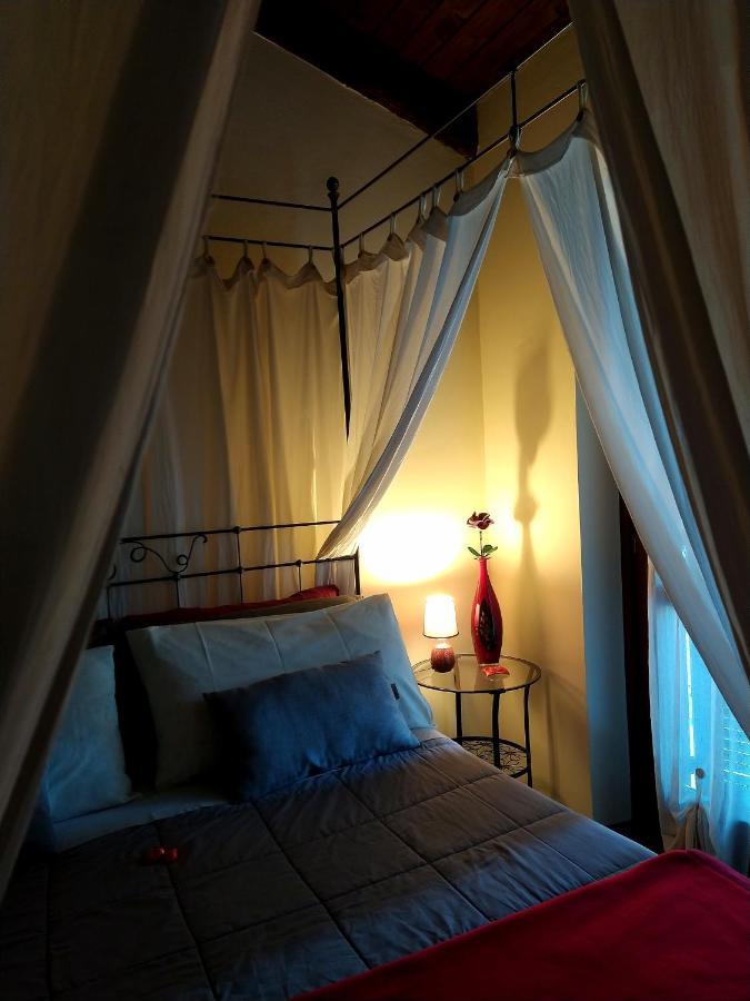 Cascina Roella Guest House Monforte dʼAlba Екстериор снимка