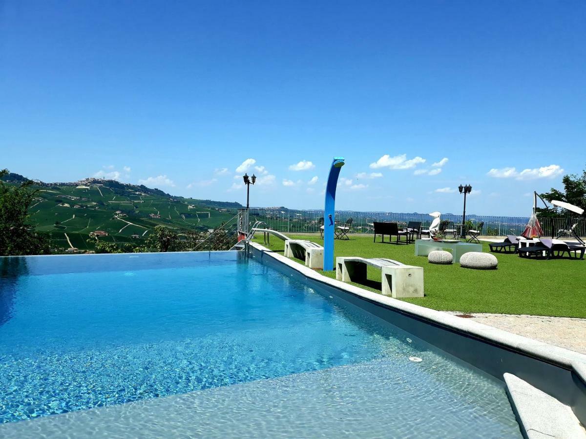 Cascina Roella Guest House Monforte dʼAlba Екстериор снимка