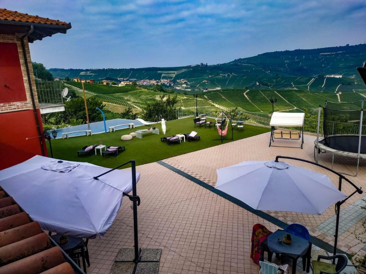 Cascina Roella Guest House Monforte dʼAlba Екстериор снимка